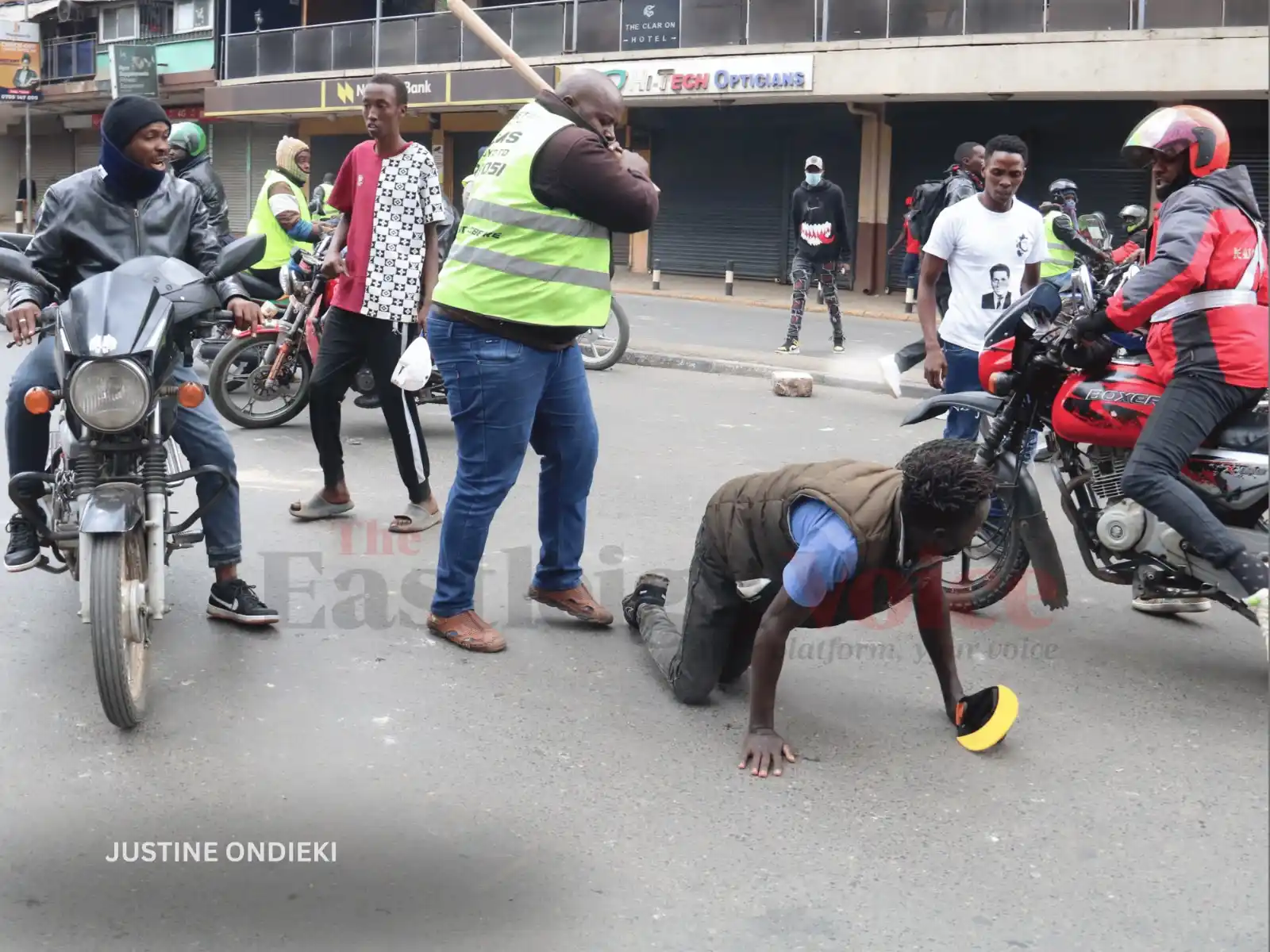 Image from Eastleigh Voice - eastleighvoice.co.ke: PICTURES: One of the alleged goons beaten along Moi Avenue in Nairobi ...