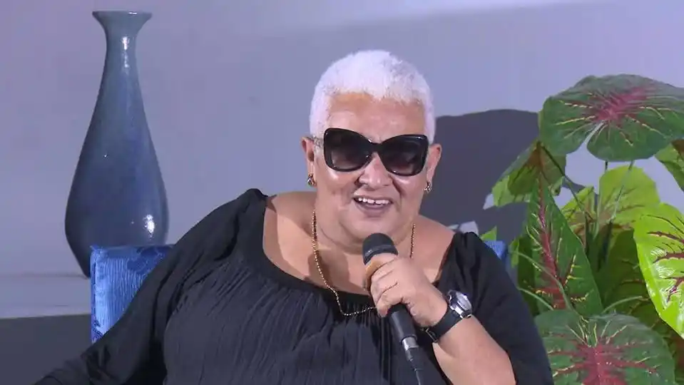 Image from Partido Comunista de Cuba: Roberto Morales Ojeda en Facebook Dice adiós la reina del repentismo ...