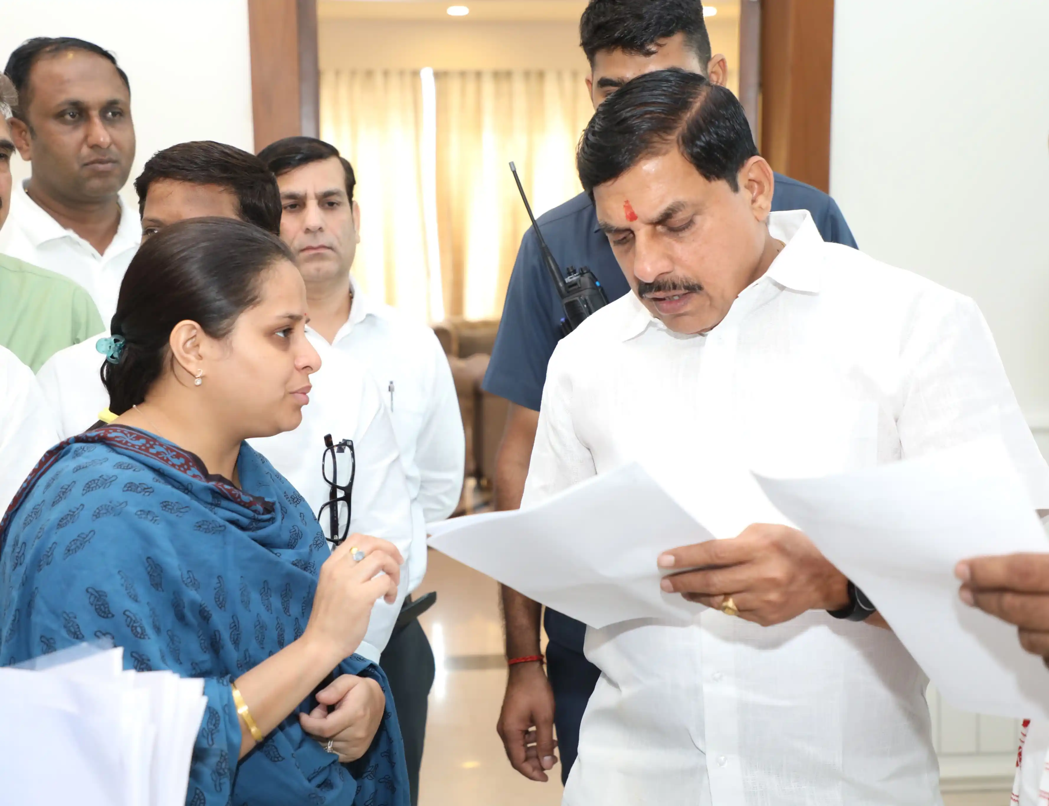 Image from Priyanka Penchi : आज भोपाल में प्रदेश के यशस्वी मुख्यमंत्री श्री Dr Mohan Yadav जी से शि...