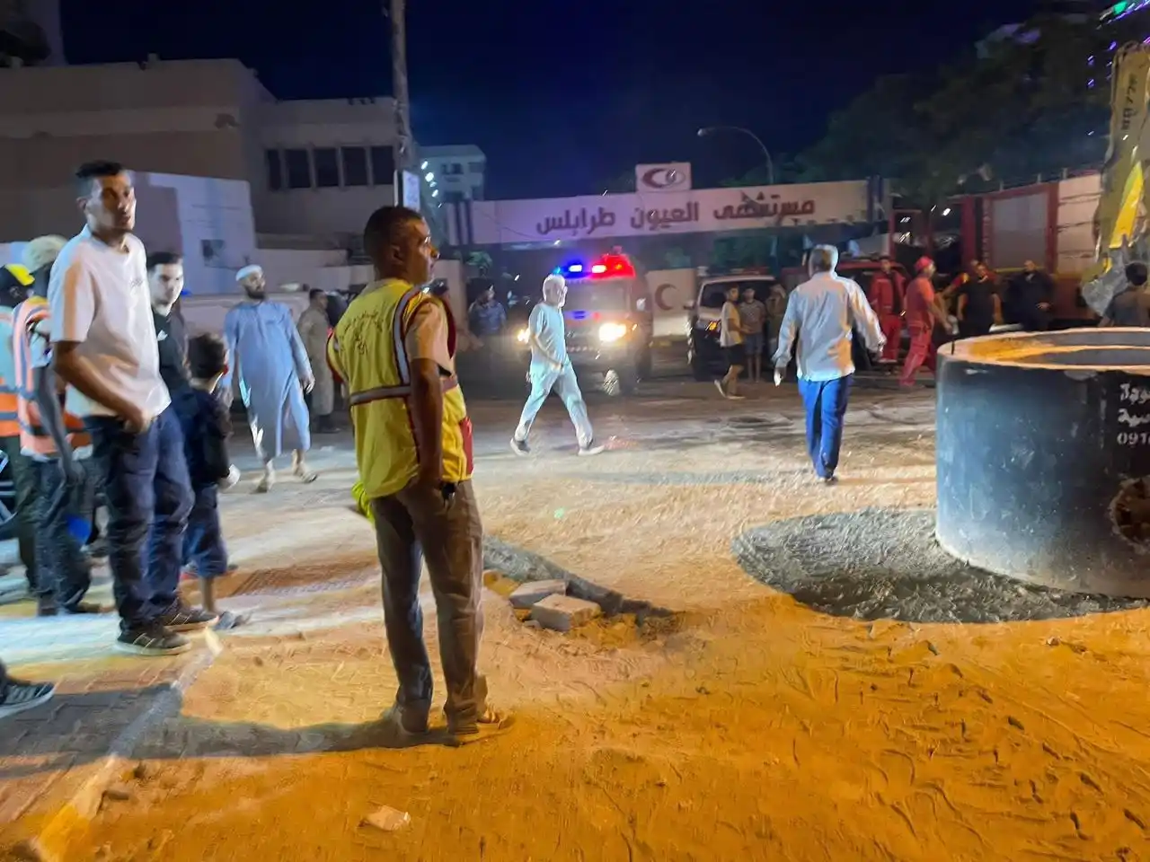 Image from التلفزيون العربي - ليبيا: جهاز الإسعاف والطوارئ الليبي: وفاة امرأة وإصابة اثنين، أحدهما طفل، جرا...