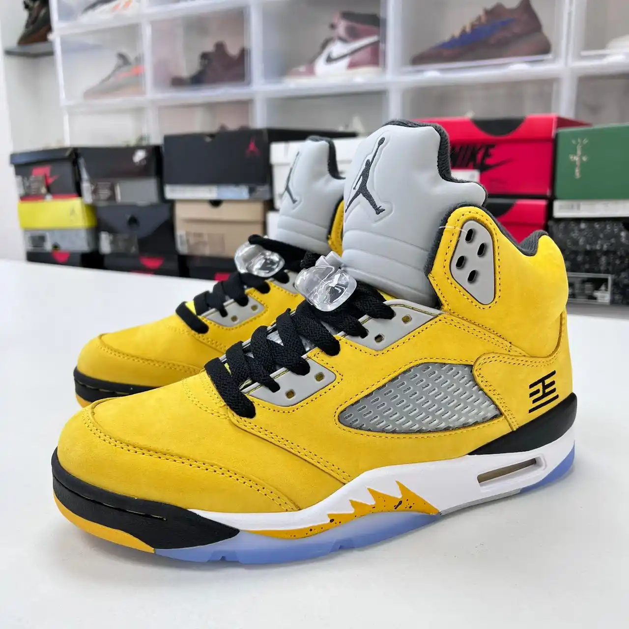 Image from Newkick: 🚨GRAIL ALERT: RARE COLORWAY LIVE🚨 AIR JORDAN 5 RETRO MULTI-COLOR S...