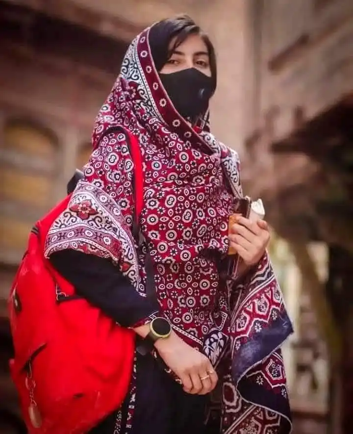 Image from 💔اڌوري محبت💔: ھن دنيا م جتي دوستن کي ٽشو پيپر جيان استعمال ڪري اڇلايو ويندو آھي، اتي...