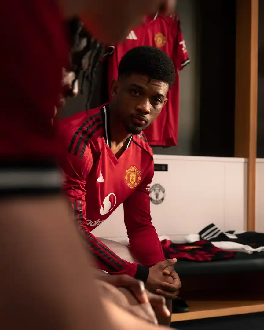 Image from Manchester United: New season pending 📶  Get your United x adidas home kit 👉 https://bi...