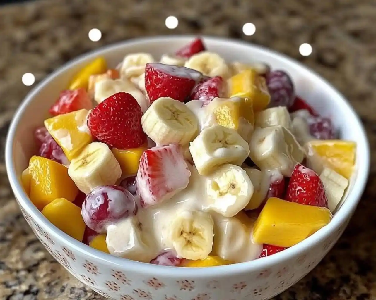 Image from تعلم فن الطبخ : 🥣🍌🥭🍓 سلطة فواكه كريمية🥣🍌🥭🍓 حلى بسيطة، ومنعشة - سلطة الفواكه ال...
