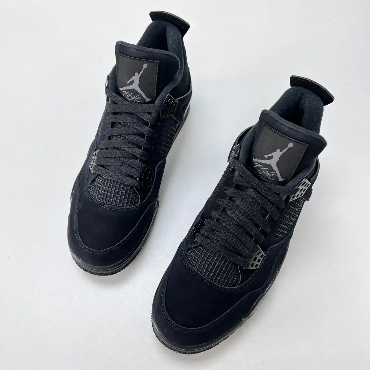 Image from Newkick: Stealth mode activated. 🖤 AIR JORDAN 4 RETRO 'BLACK/LT GRAPHITE' (NOI...