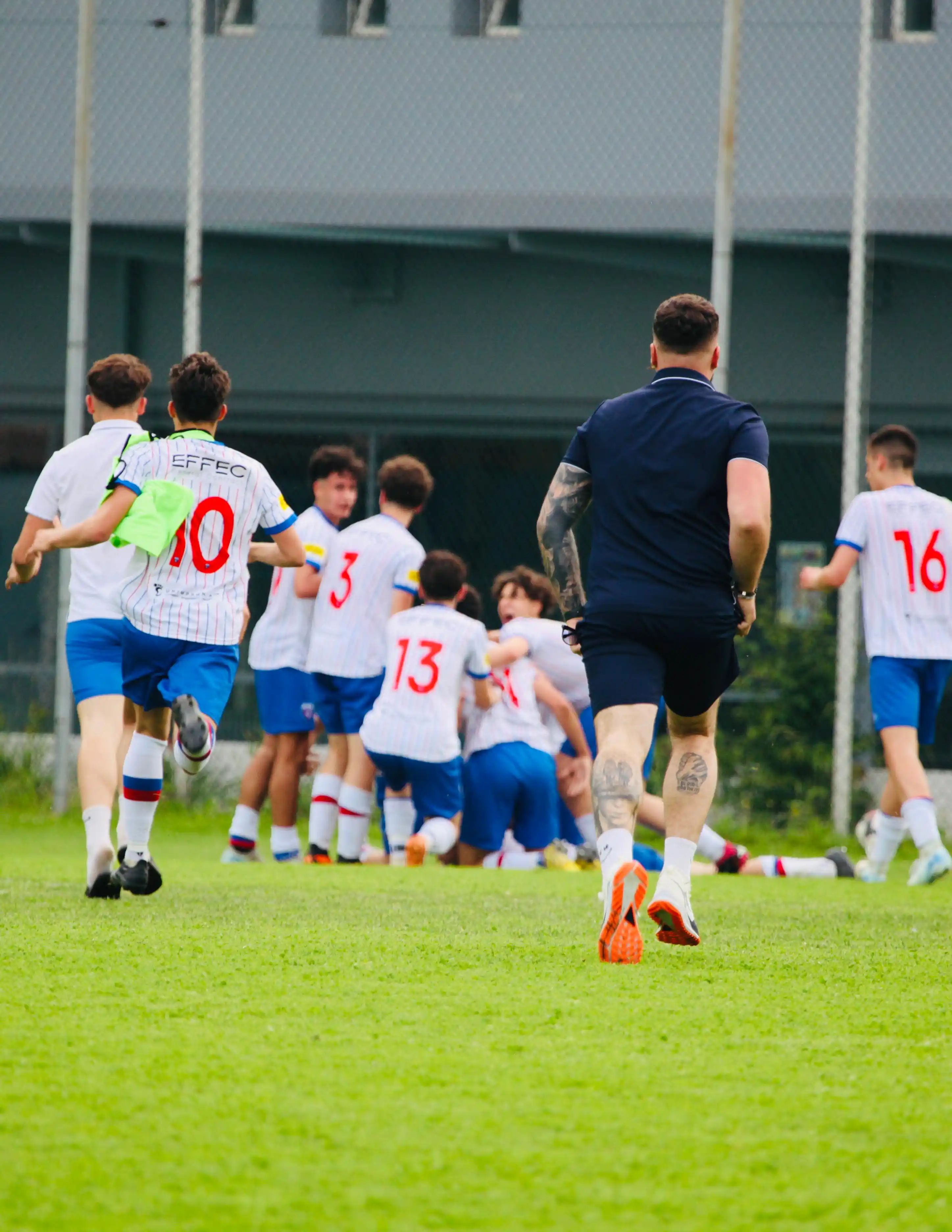 Image from Football Club Chiasso ๐ด๐ต: ๐๐ซ๐จ๐๐๐จ ๐๐ข๐๐๐๐๐ข๐ฅ๐ฅ๐ฒ ๐ Un pareggio allโultimo respiro c...