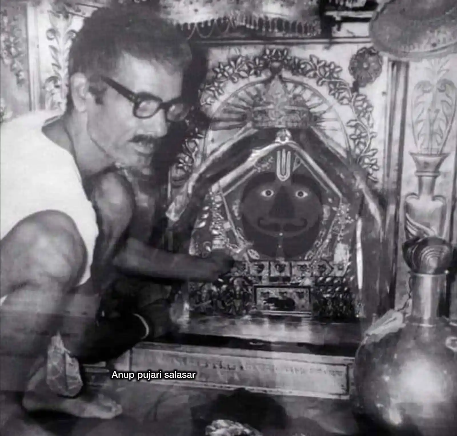 Image from Anup Pujari Salasar: A Rare Old Pic of Salasar Balaji Maharaj <a class="text-blue-500 hove...