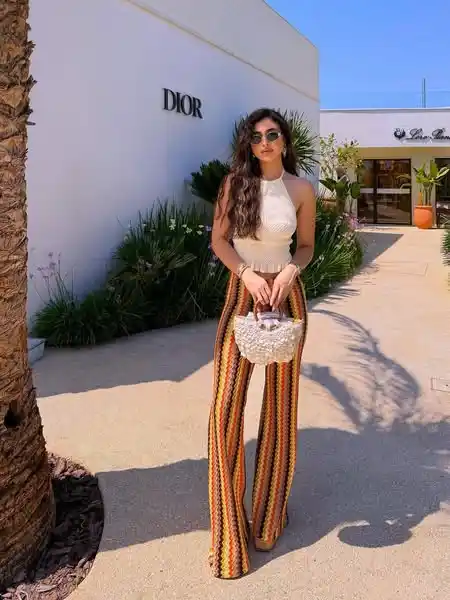 Image from Hia Magazine - مجلة هي: إلهام يومي من النجمات! 😍☀️ إطلالات كاجوال أنيقة لفترات النهار خلال عط...