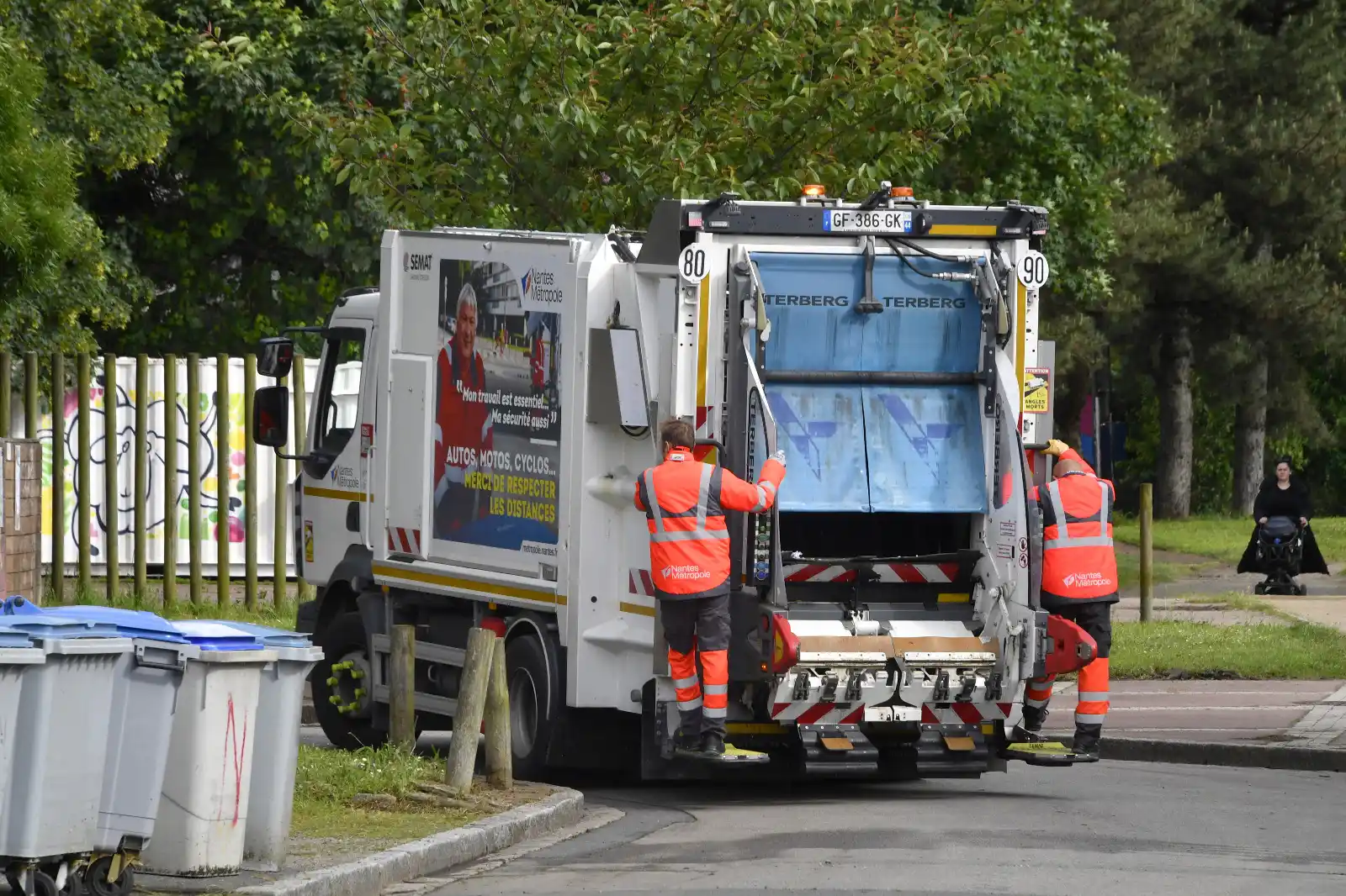 Image from Nantes au quotidien: Canicule oblige 🌡️ : dès aujourd’hui et jusqu’à vendredi, les tournée...
