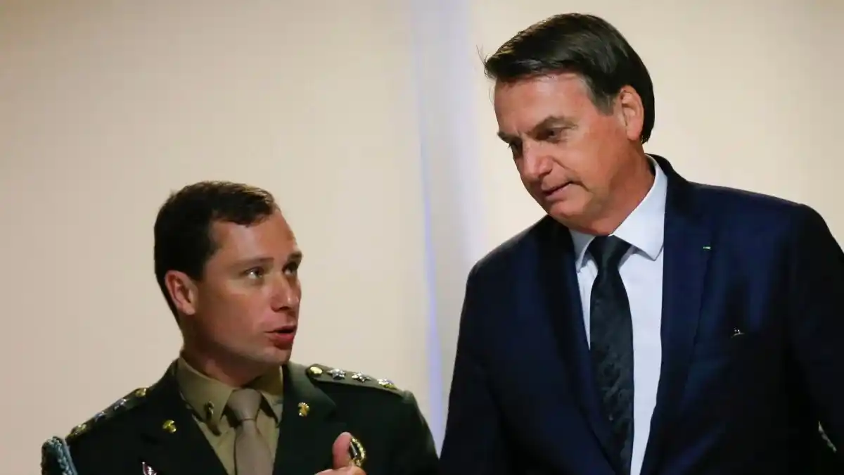 Image from Diário do Grande ABC: 👉 *Defesa de Bolsonaro pede que STF anule delação de Mauro Cid em açã...