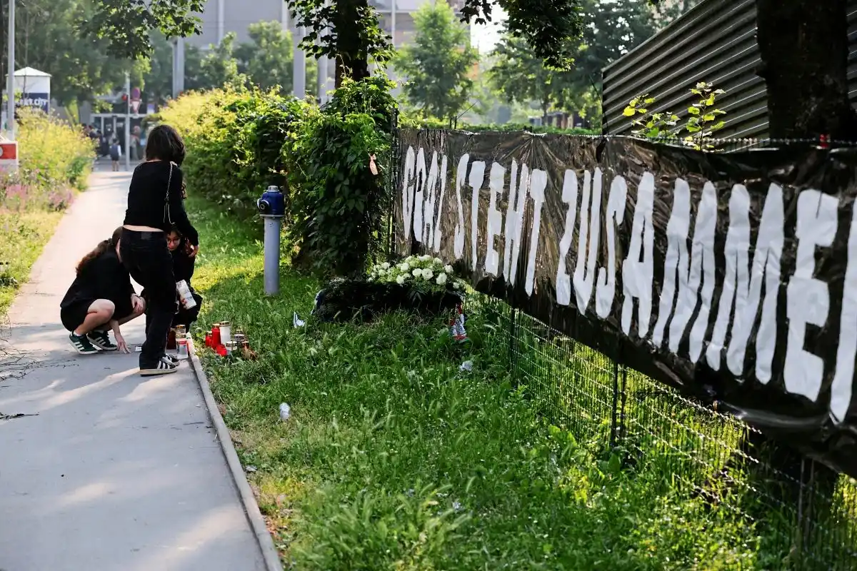 Image from DER STANDARD: Die psychischen Belastungen für Schüler:innen sind nach der brutalen G...