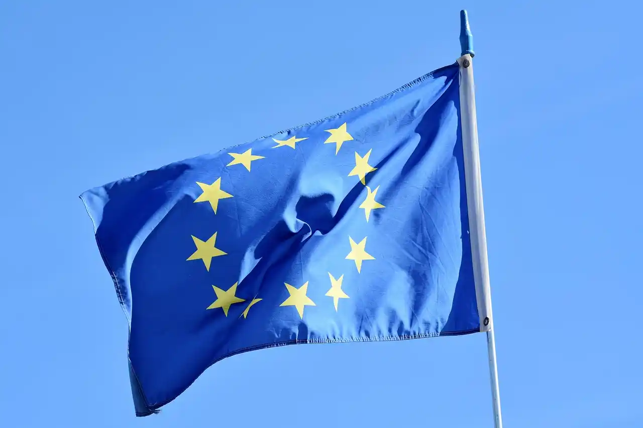 Image from Unive Abogados: *La Justicia Europea declara discriminatorio el complemento por brecha...