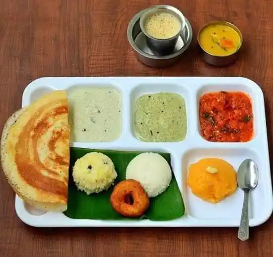Image from मराठी अपडेट्स - Marathi Updates: नाश्त्यासाठी एखादं चांगलं साऊथ इंडियन रेस्टॉरेंट कसं असावं, याबाबतीत म...