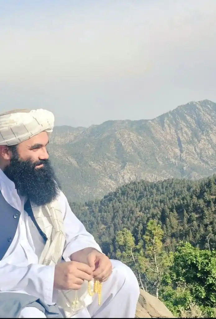 Image from دتروږمۍ مسافر جـــ،هادي چینل☝: *سراج دغرونو او ښارونو سړی* *حفظه الله تعالی* > داسلام لاره او تاریخ...
