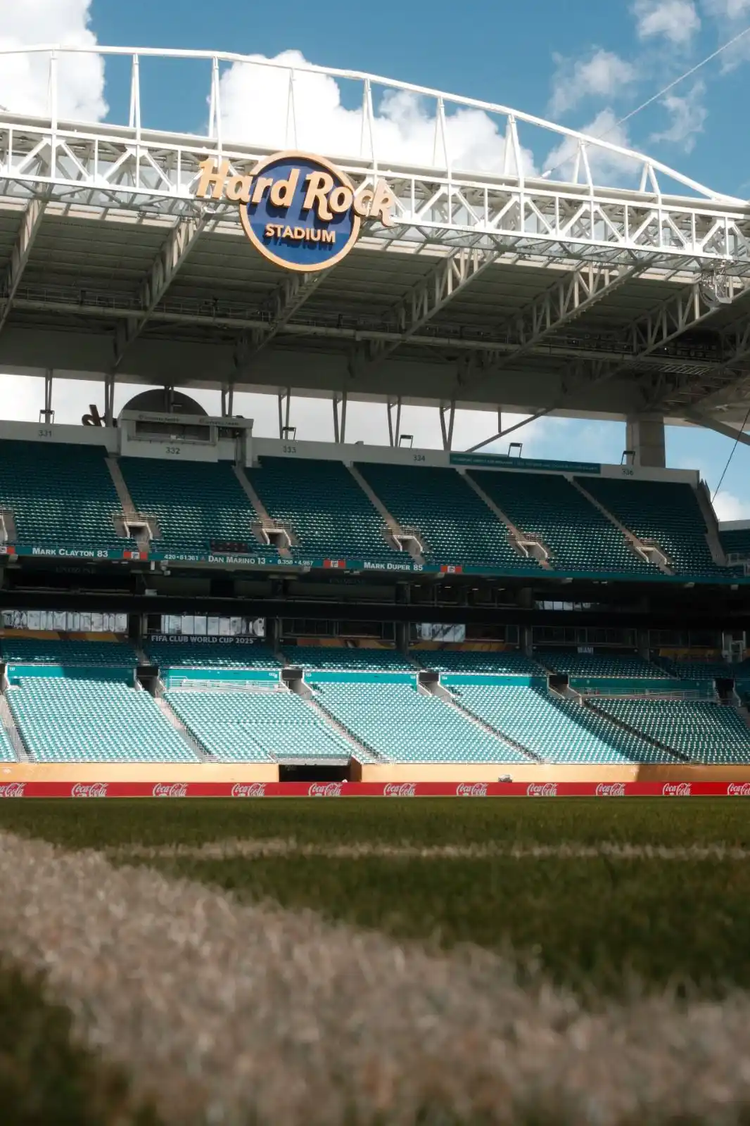 Image from Informaciones Deportivas.: 👀 The stage is set! 🏟️ ¡El escenario de hoy! 📍 Hard Rock Stadium...