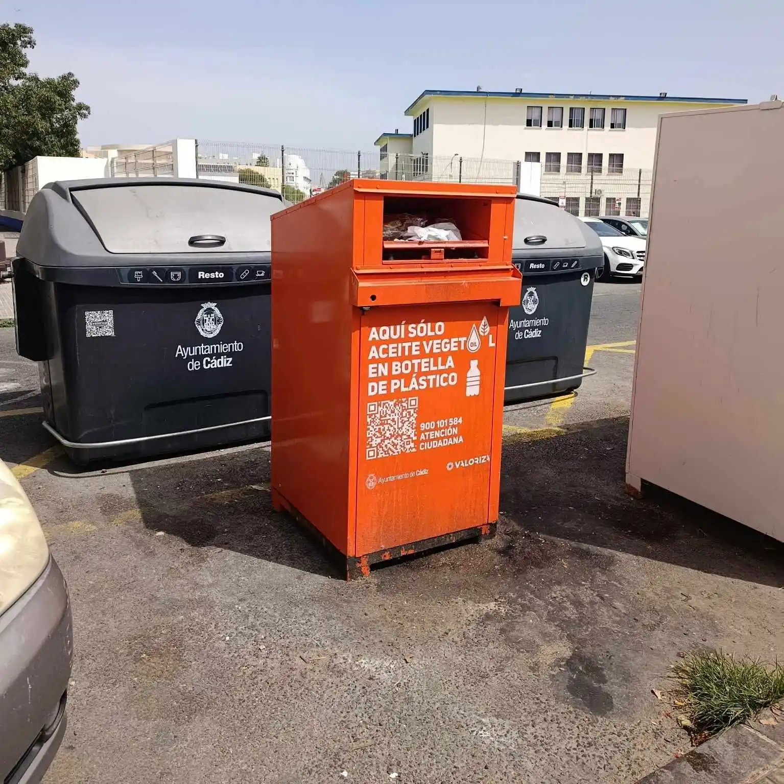 Image from Cádiz Abandonada: ♻️ Cerca de dos años después, persisten los problemas de fuga de aceit...