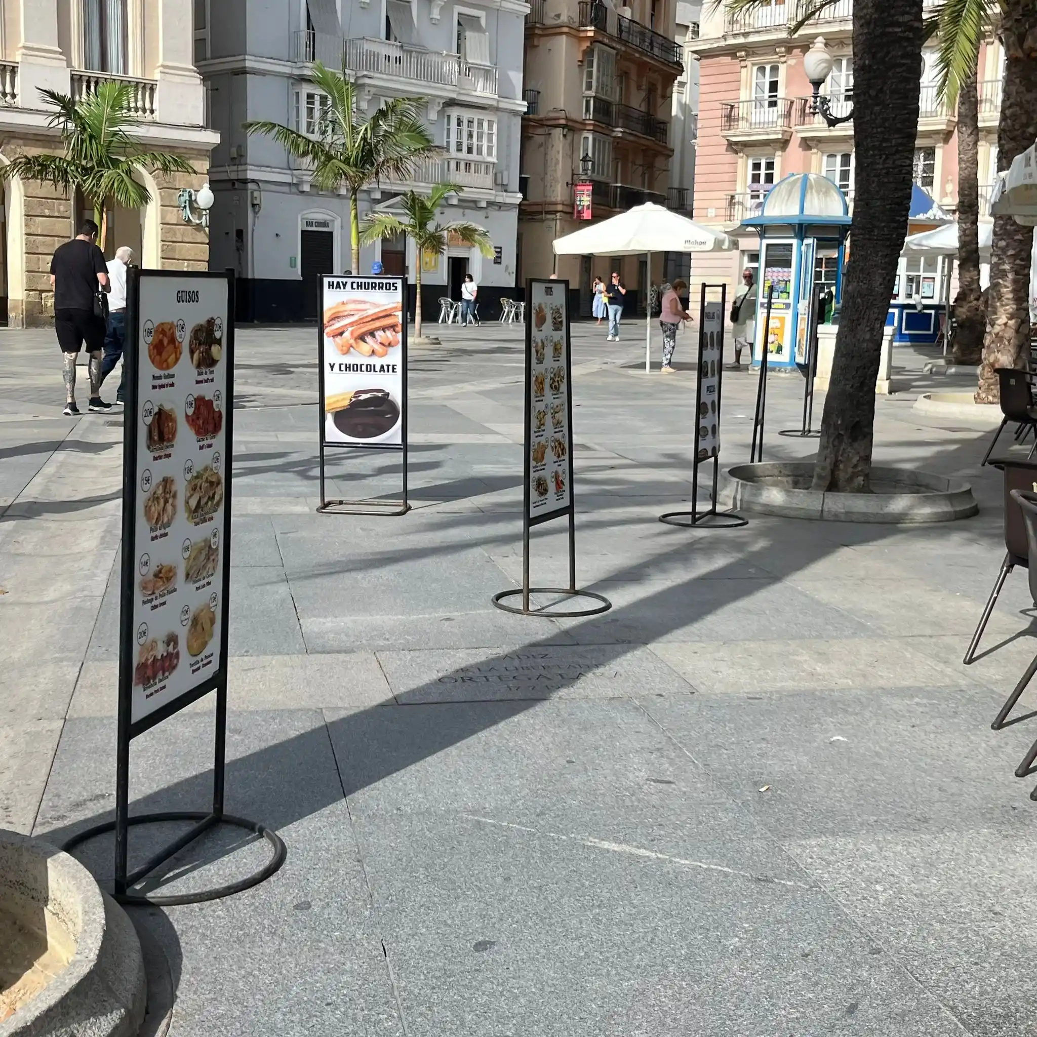 Image from Cádiz Abandonada: 🍽️ Denuncian la ausencia de elementos señalizadores del límite autori...