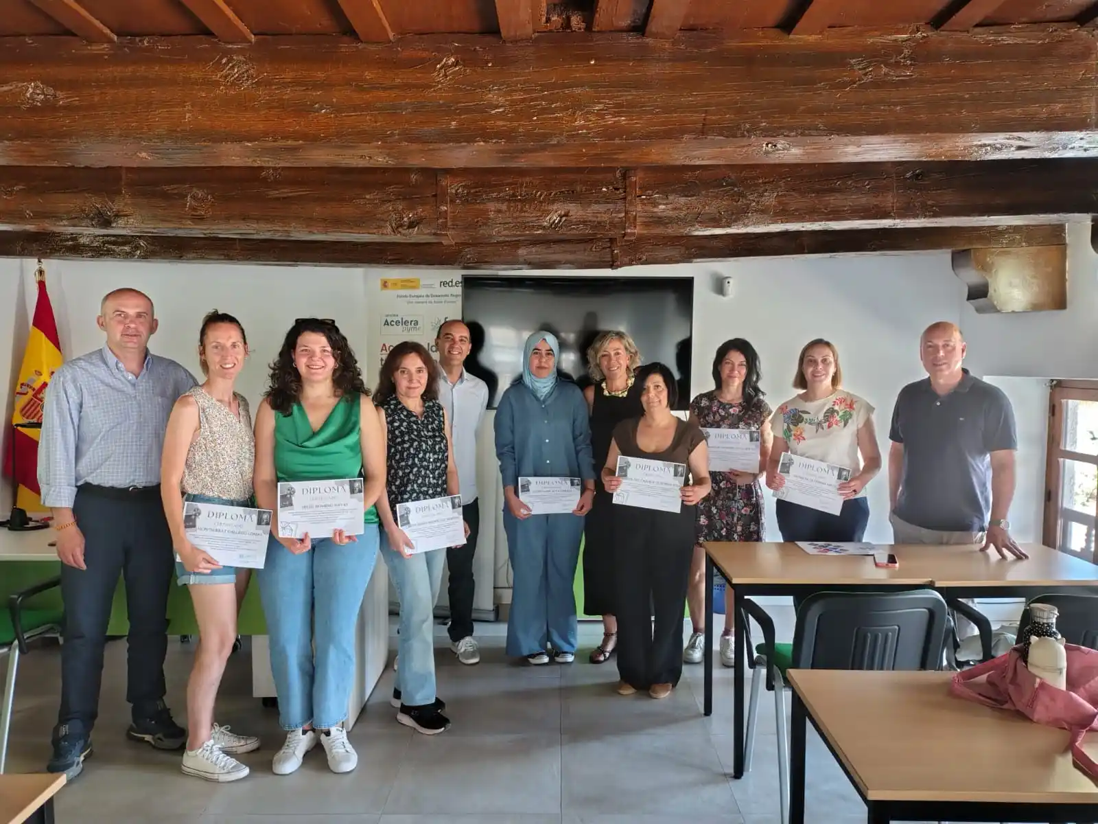 Image from AytoConsuegra: 🎓 Finaliza el curso formativo «Turismo electrónico» con la entrega de...