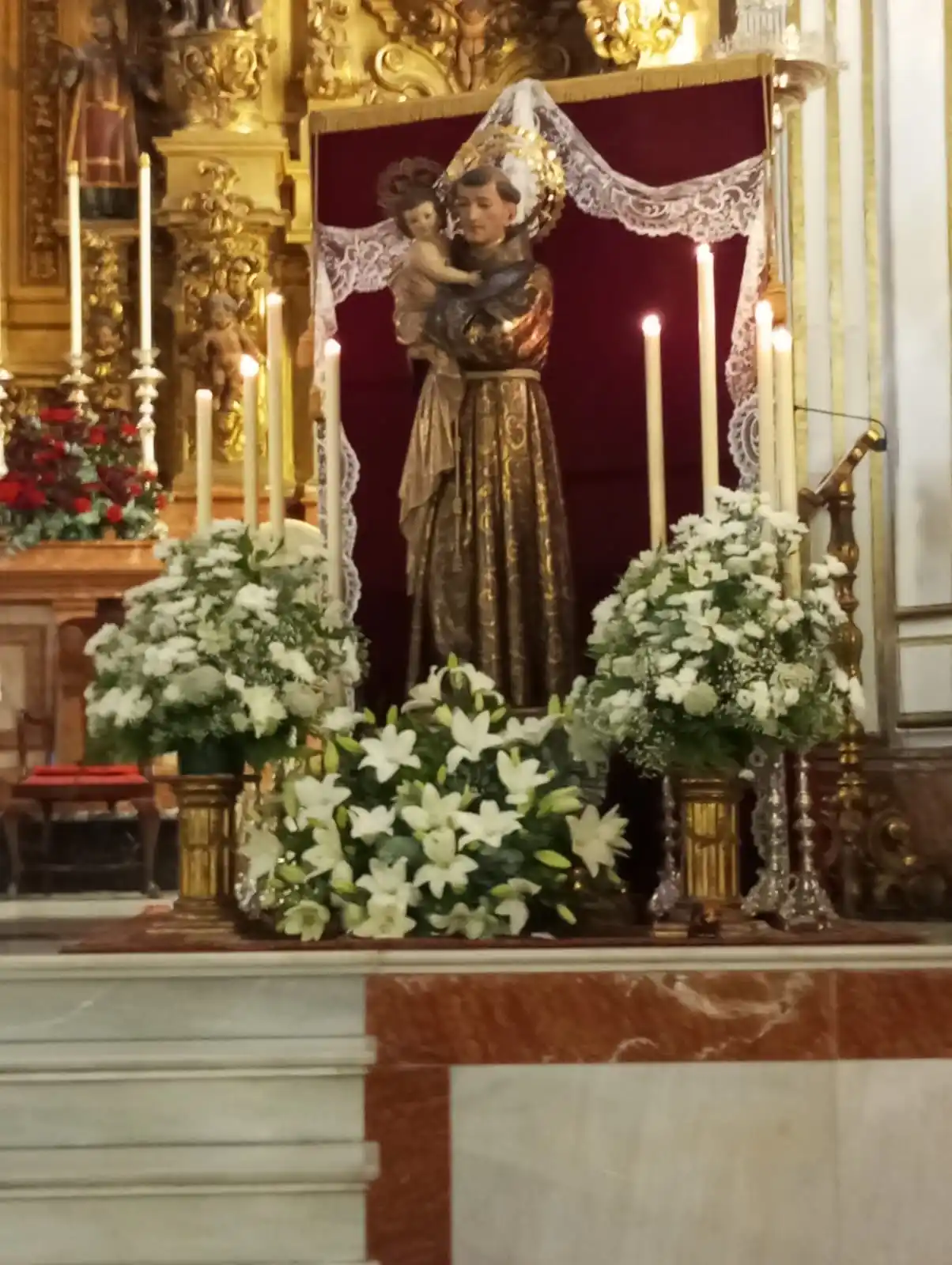 Image from Franciscana Hermandad de Nuestra Señora de Guadalupe de Sevilla: Hoy, 13 de junio, la Iglesia Católica celebra la festividad de San Ant...