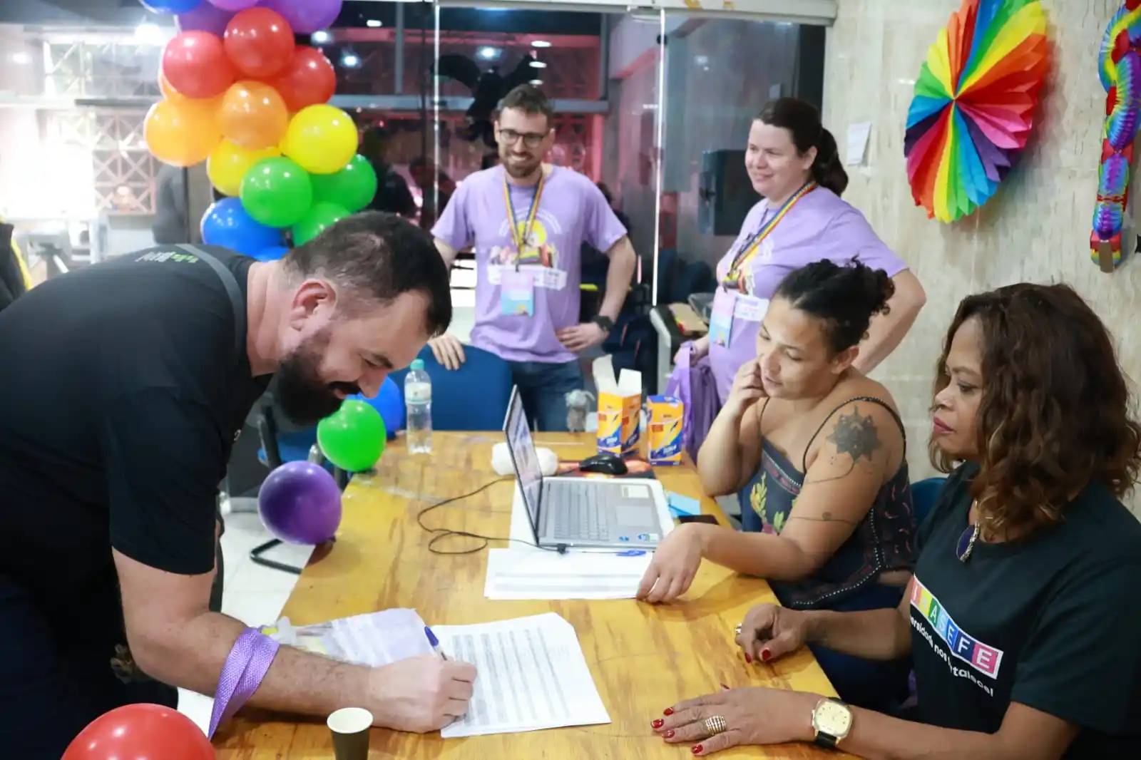 Image from SINASEFE Notícias: 🏳️🌈 *LGBTQIAPN+* 🏳⚧ ✅ Já começou o credenciamento das(os) parti...