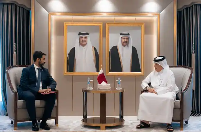 Image from وكالة الأنباء القطرية: سمو الأمير يتلقى رسالة خطية من رئيس بنما تسلمها وزير الدولة للشؤون الخ...