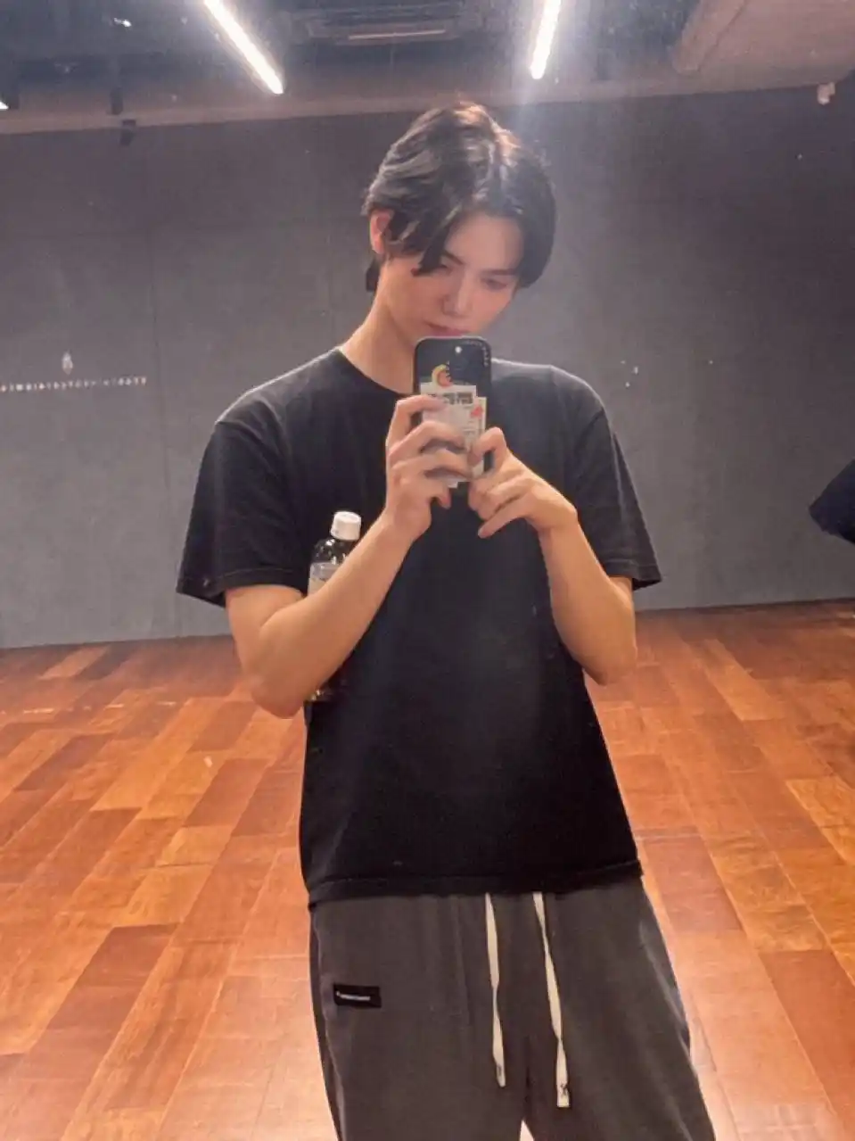 Image from CRAVITY INFO 💚: actu de minhee en bbl 💚...