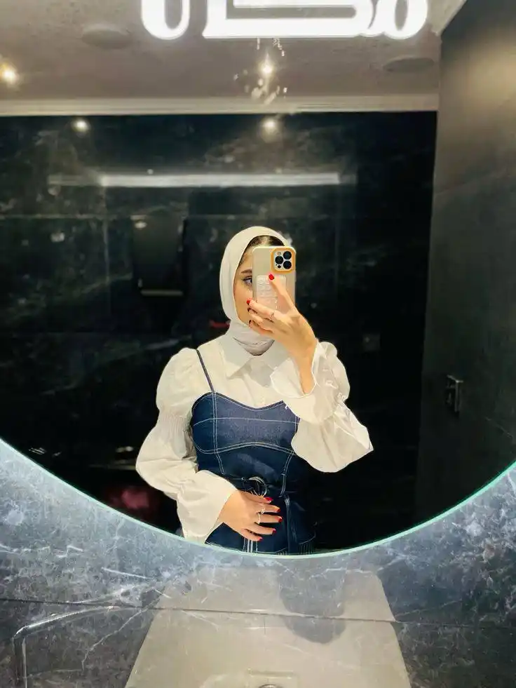 Image from AL صور بنات ستوريات انستا رمزيات بنات حزينه حالات واتساب قصص اشعار حب دردشه بنات تحشيش نكت مقاطع: أنا أُنثى قوية حتّی في ذبولها تَزهُر 💖....