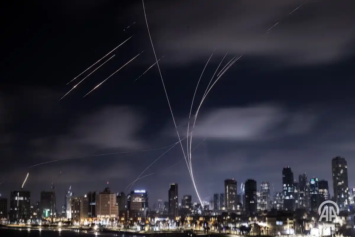 Image from Anadolu English: 💢 At least 30 missiles were launched from Iran toward several areas i...