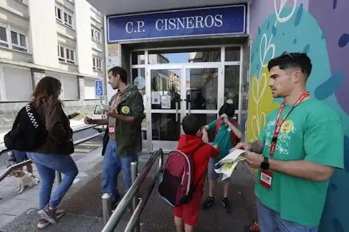 Image from CCOO Enseñanza Cantabria: 🔥 Desde primera hora de la <a class="text-blue-500 hover:underline cu...