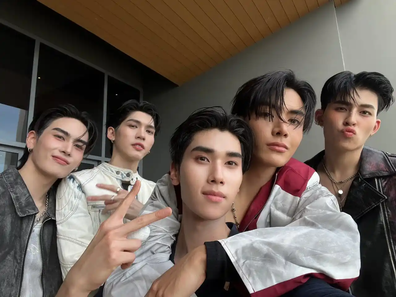 Image from 𔘓 ! mᥲzᥲ⍴ᥲ́ᥒ 🎀: ```Dunk con los JASPER🫠❤🔥``` > X: @dunknatachai...