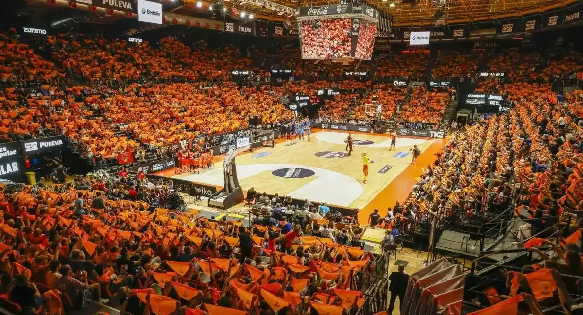 Image from Cosas de Charly: 🏀 El Valencia se despedirá de la Fonteta con un homenaje al pabellón ...