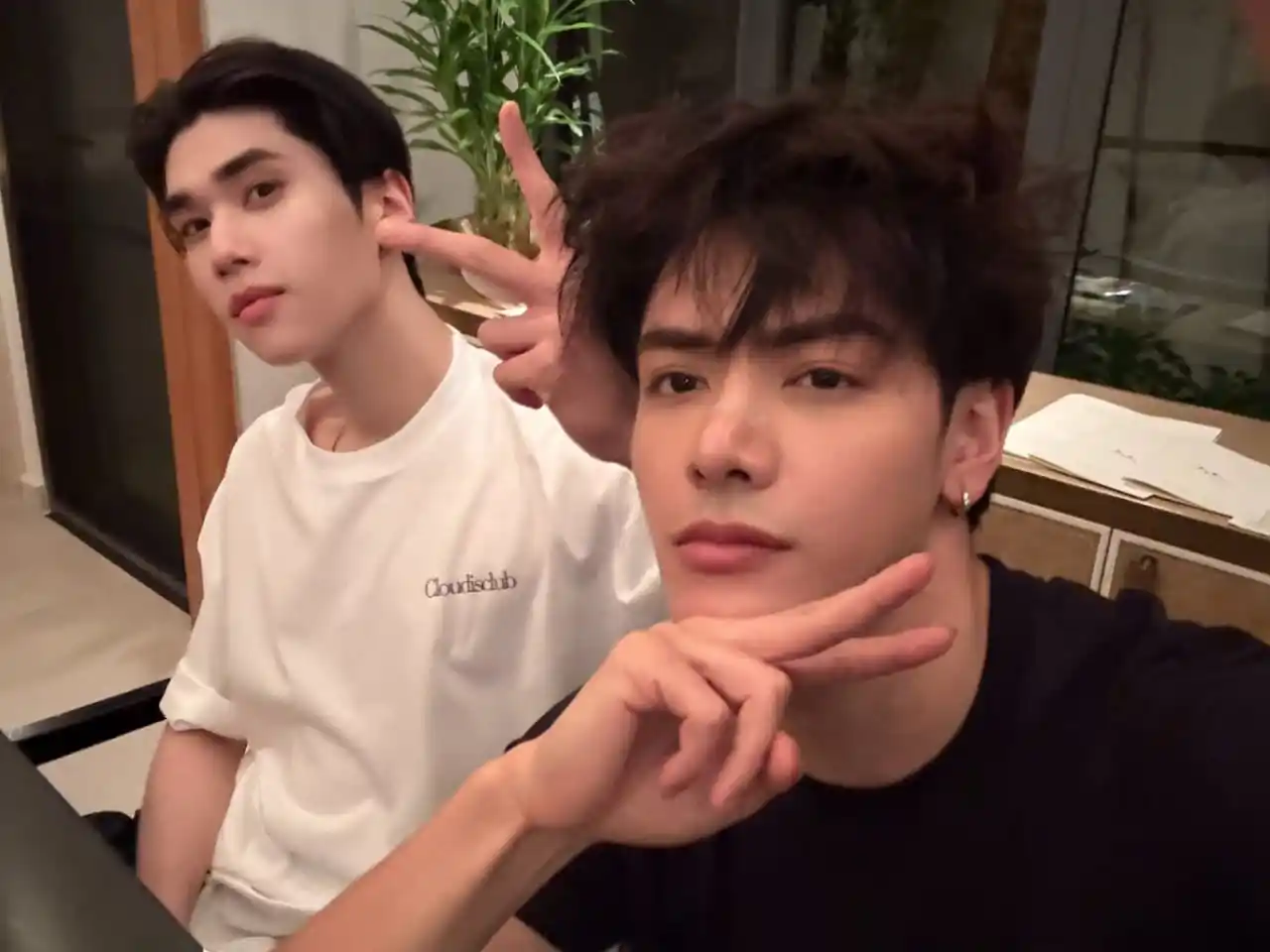 Image from 𔘓 ! mᥲzᥲ⍴ᥲ́ᥒ 🎀: ```Joong en X🥑``` `: ถึงละครับ <a class="text-blue-500 hover:underlin...