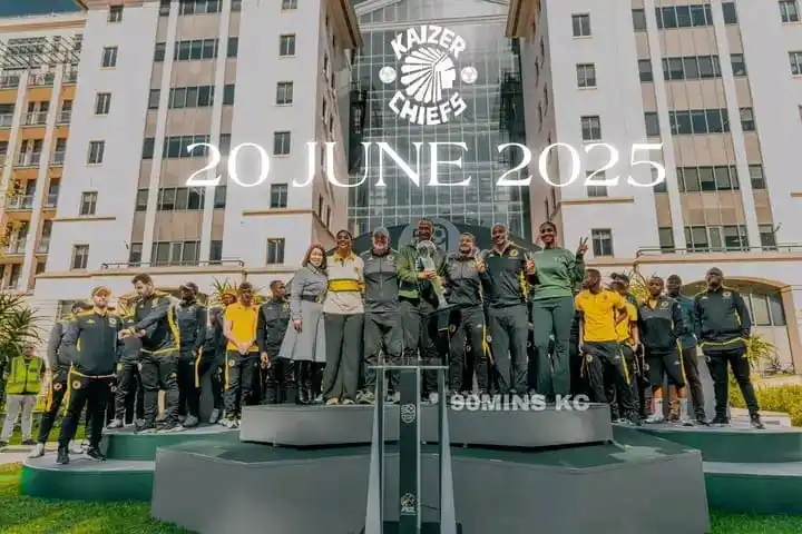 Image from Kaizer Chiefs Football Club SA: *🚨✌🏽𝗝𝗨𝗦𝗧 𝗜𝗡: Kaizer Chiefs players and Staff will return for t...