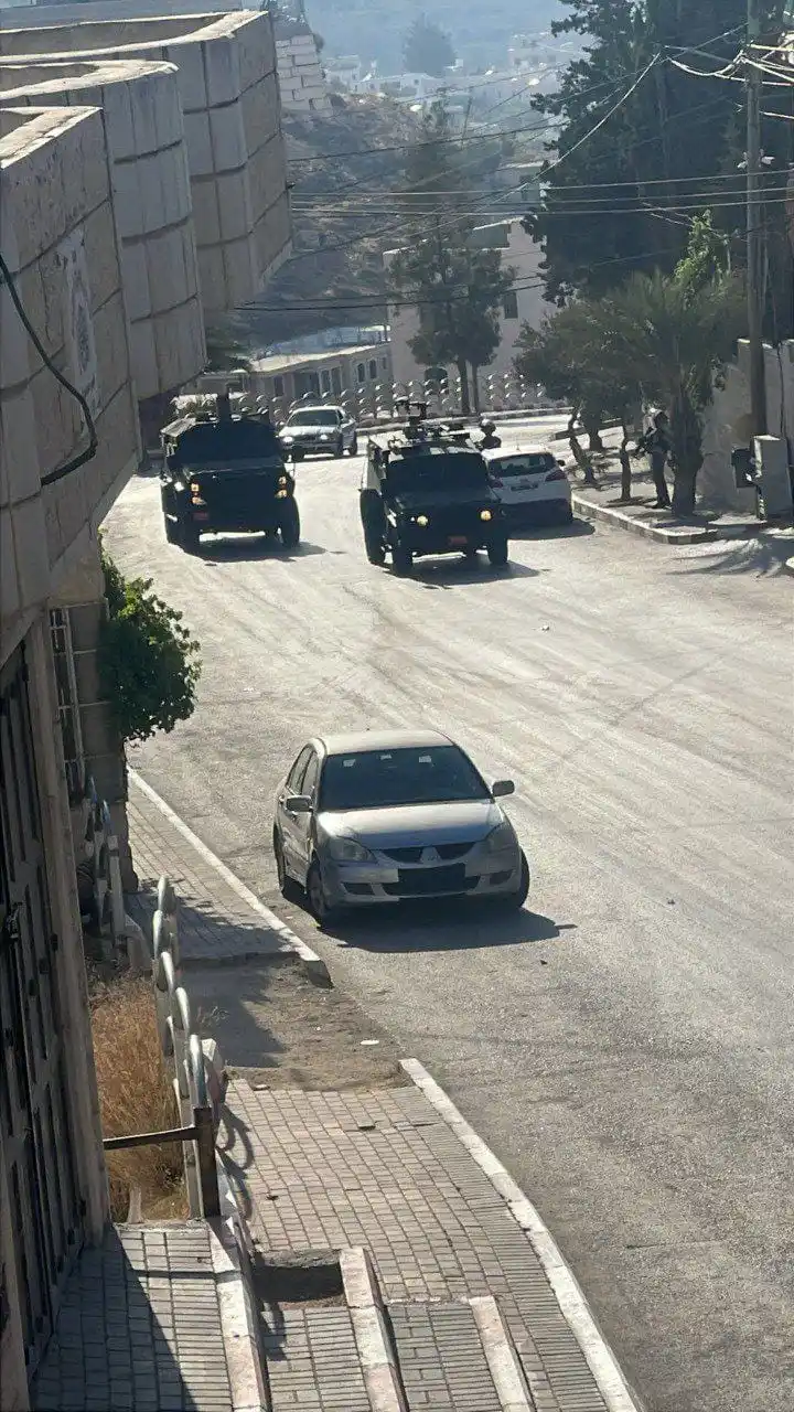 Image from شبكة يافا الاخبارية: 🟨قوات الاحتلال تقتحم بلدة بني نعيم، شرق الخليل....