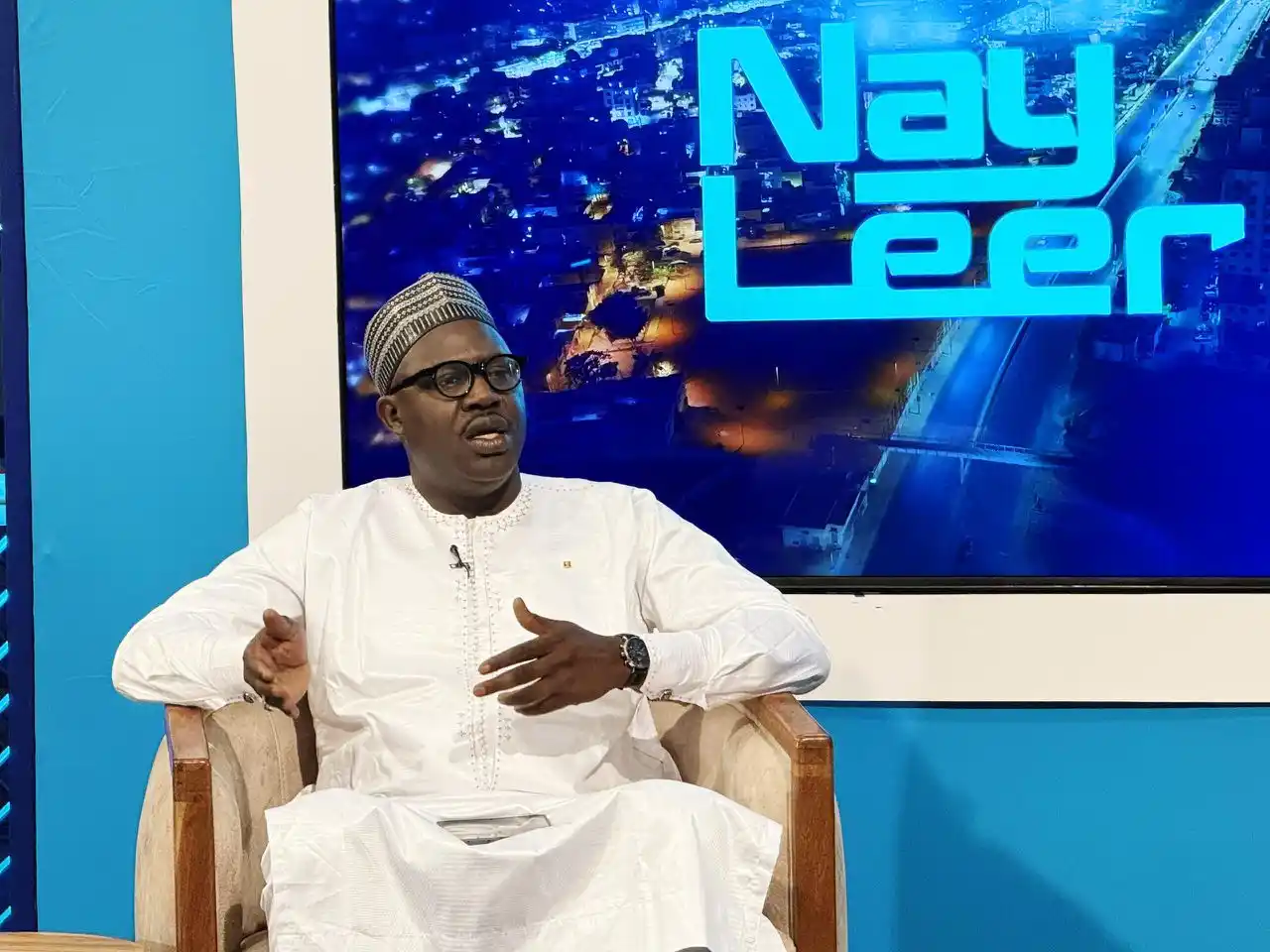 Image from RTS SENEGAL 🇸🇳🎙️📺: 🎙️ NAAY LEER reçoit Khalifa Ababacar Sarr - DG SONAGED SA 📺 Regardez...