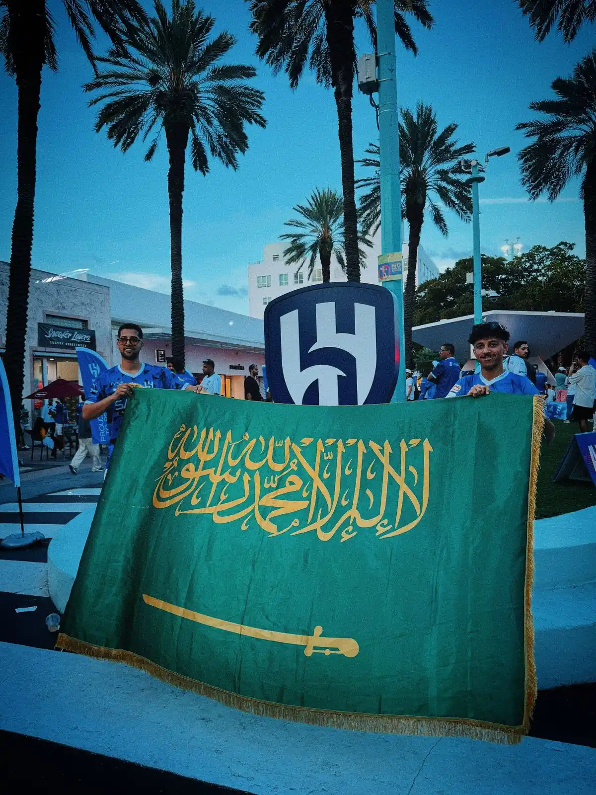 Image from بيان الهلال | ByanAlhilal: نمثل الوطن ورؤوسنا عالية 🇸🇦💙...