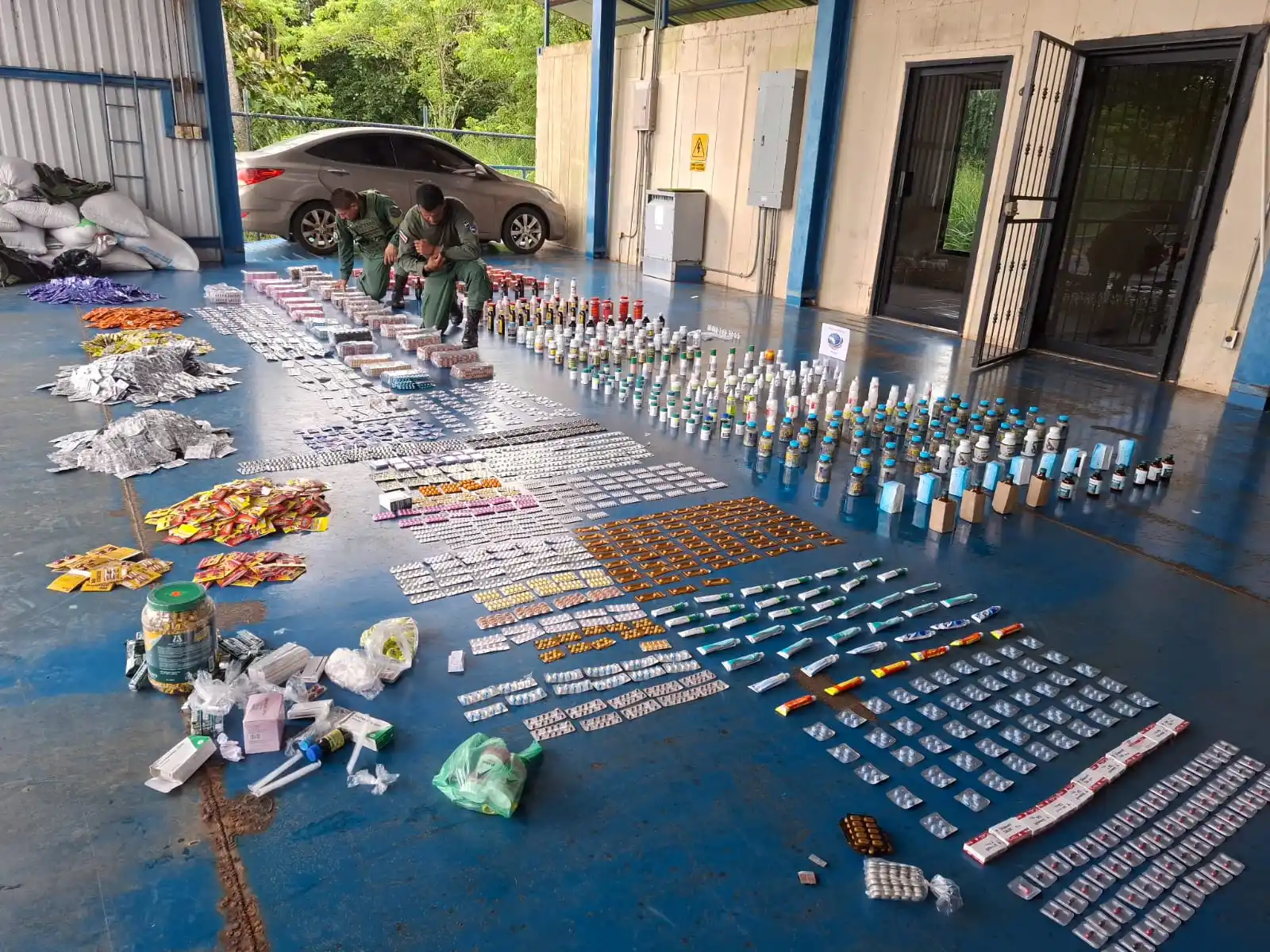 Image from CRC 89.1: *Salud realizó histórico decomiso de medicamentos ilegales en los Chil...