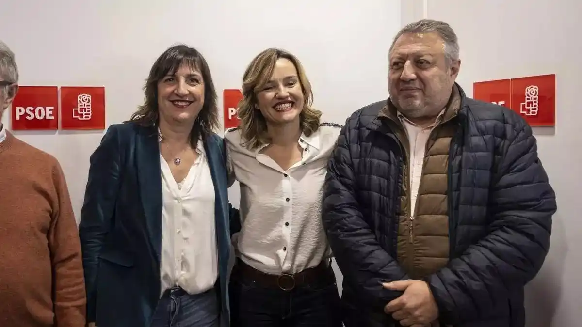 Image from El Periódico de Aragón: ➡️ El grupo municipal del PSOE en Zaragoza no expulsa a Alfonso Gómez ...