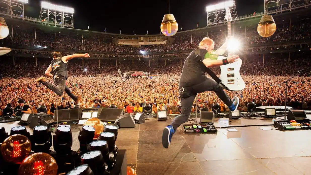 Image from Pearl Jam Online: 🇬🇧 Hey ho, let’s go. We dropped our list of the 40 most legendary P...
