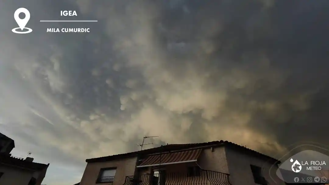 Image from La Rioja Meteo (Dani Benito y Jorge Carrera): Impresionantes <a class="text-blue-500 hover:underline cursor-pointer"...