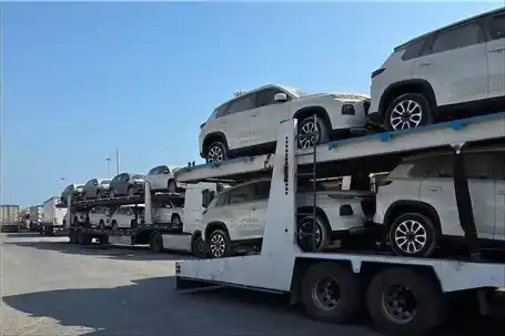 Image from Mycar: ترخیص سههزار دستگاه خودروی وارداتی از بندر شهید رجایی با پیگیری دستگا...