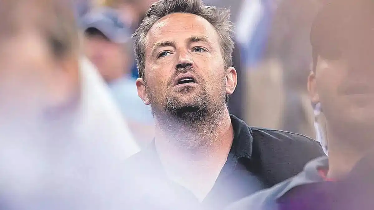 Image from El Periódico de Aragón: 🔴 Uno de los médicos acusados por la muerte del actor Matthew Perry s...