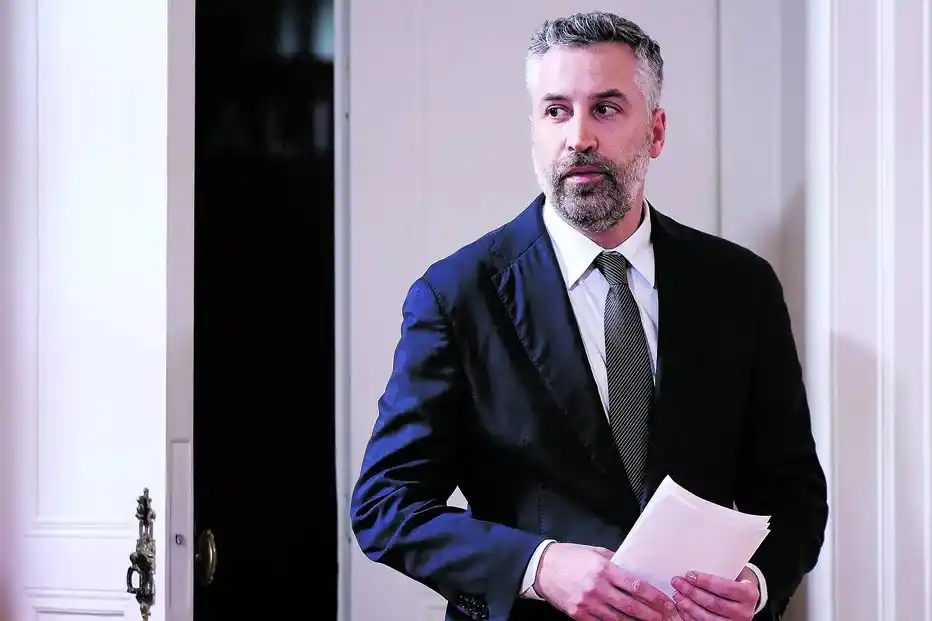 Image from Correio da Manhã: *Averiguação preventiva a Pedro Nuno Santos foi arquivada* https://ti...