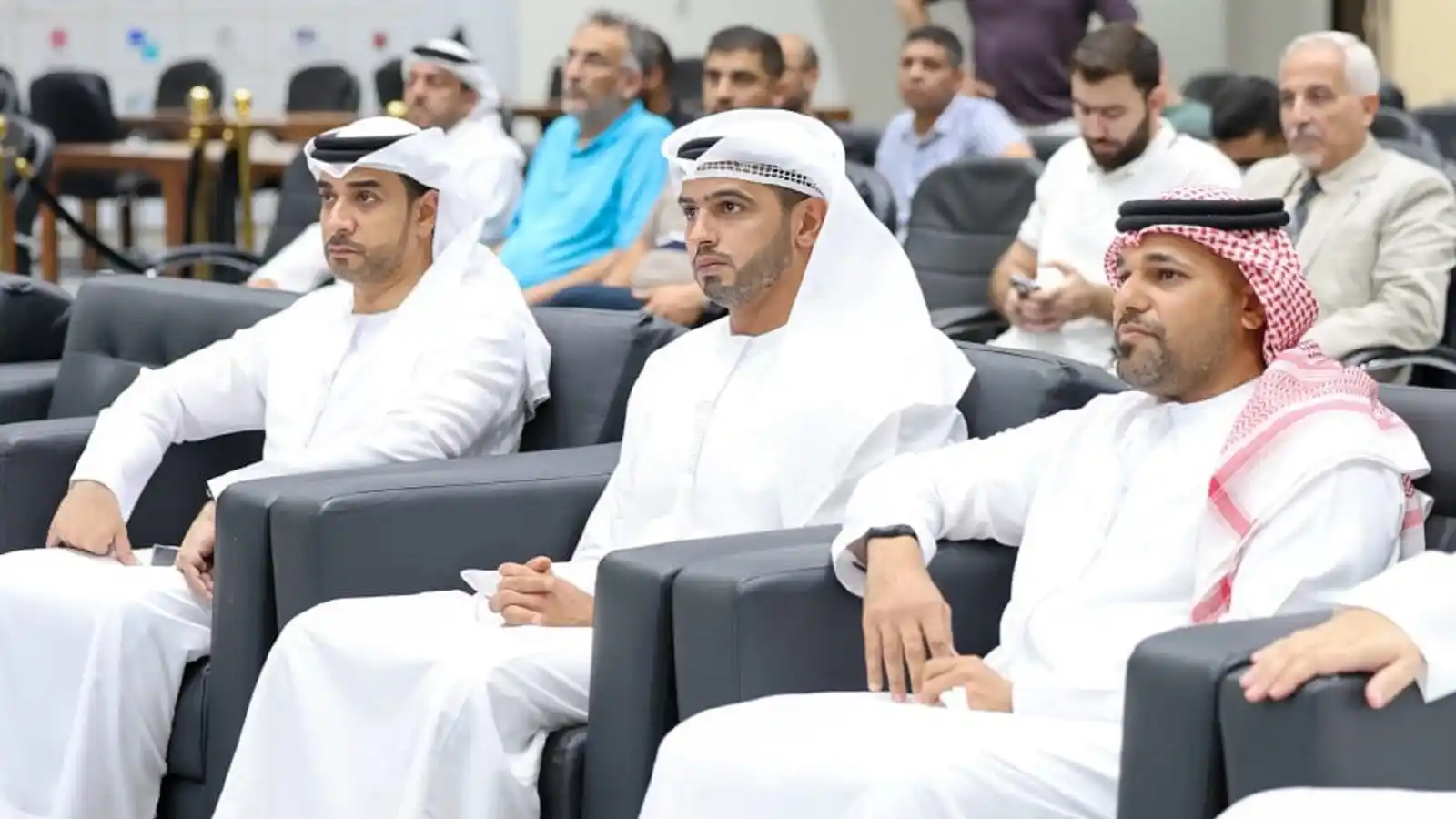 Image from Sharjah24: بحثت اللجنة المنظمة لبرنامج صيف الشارقة الرياضي "عطلتنا غير"، الذي ينظ...