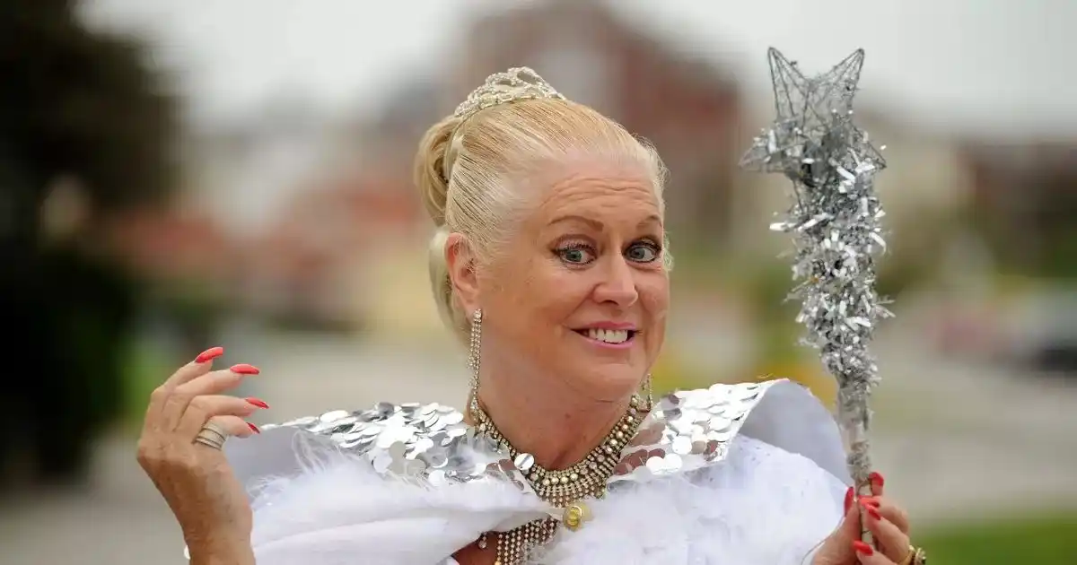 Image from Liverpool Echo : *Celebrity Big Brother star dies after short illness as family devasta...
