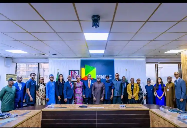 Image from African & Caribbean Energy Network : Earlier today at the NNPC Towers in Abuja, Engr. Bashir Bayo Ojulari, ...