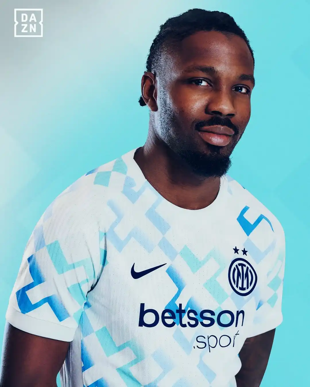 Image from DAZN Italia: L'Inter presenta la maglia da trasferta per la stagione 2025/26 👕 Può...