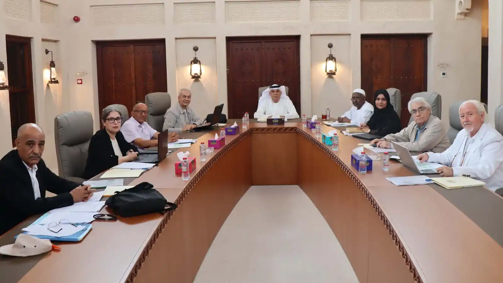 Image from Sharjah24: تنظم الهيئة العربية للمسرح اجتماعاً لعدد من خبراء المسرح المدرسي من مخ...