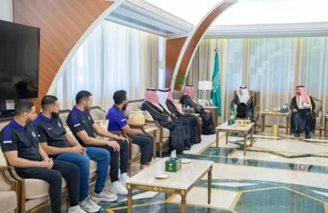 Image from صحيفة صُبرة الإلكترونية : أمير الشرقية يطلع على إنجازات نادي الهدى في 2025
https://sobranews....
