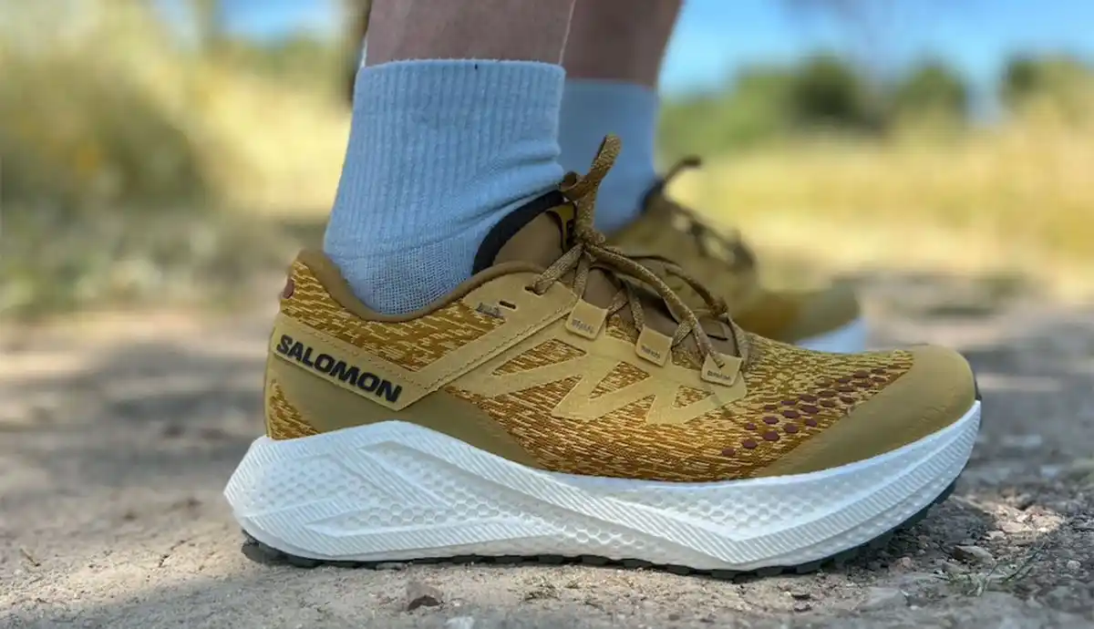 Image from Revista Trail Run: *El gravel y el running están unidos por la nueva línea de Salomon*.  ...